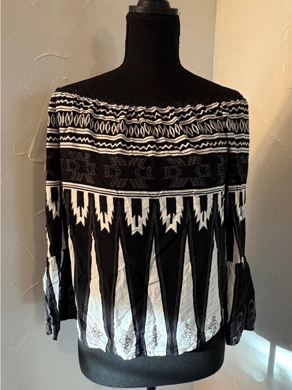 Black and White  Print Top - Small
